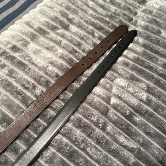 TWO BELTS-NEW REVERSIBLE DICKIES BELT BLACK/BROWN, OLD NAVY BROWN, SIZE: MEDIUM - Picture 5 of 6